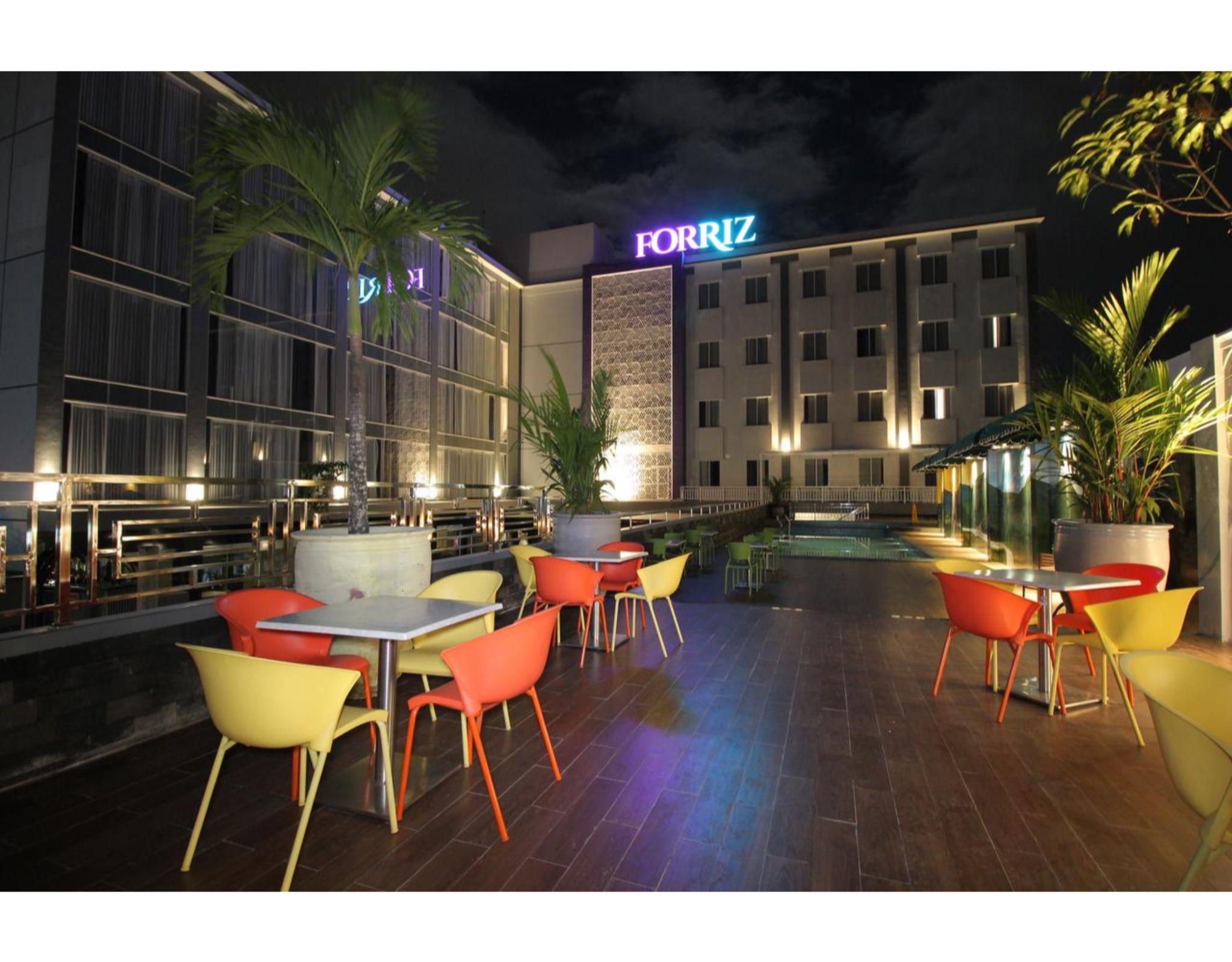 Forriz Hotel Γιογκιακάρτα Εξωτερικό φωτογραφία